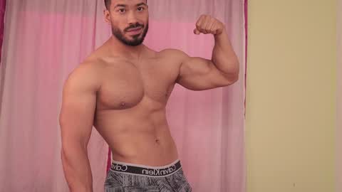 Snapshot of freddsexxx chatting on 02/25/25, 12:24 FredSeXXX online show from 02/25/25, 12:24