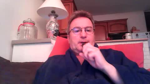 Snapshot of freddy9509 chatting on 11/25/25, 05:57 freddy9509 online show from 11/25/25, 05:57