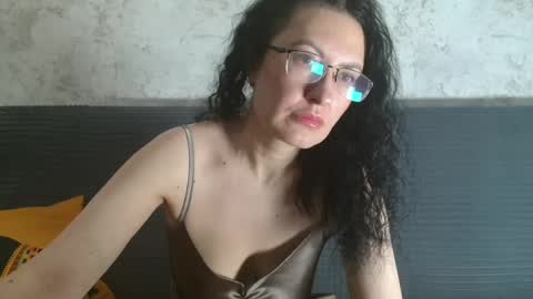 frederica_ online show from 05/27/26, 08:22