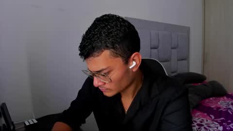 Frederic Sloan online show from 02/27/26, 04:51