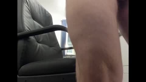 Snapshot of fredrik386959 chatting on 01/10/25, 05:02 Fredrik online show from 01/10/25, 05:02