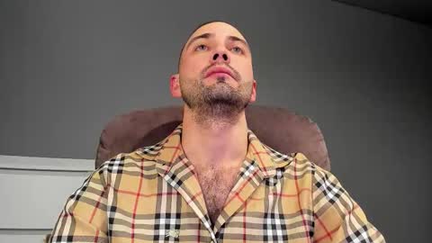Snapshot of free_man___ chatting on 11/25/25, 10:43 Andrew online show from 11/25/25, 10:43