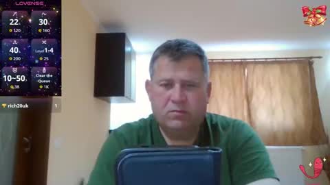 freeboy80180 online show from 04/29/26, 07:34