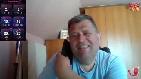 freeboy80180 online show from 05/10/26, 07:35