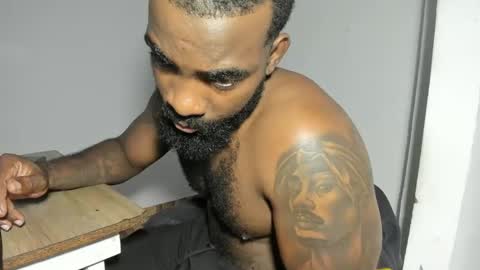 Snapshot of freedom_24 chatting on 11/22/25, 09:25 shakur online show from 11/22/25, 09:25