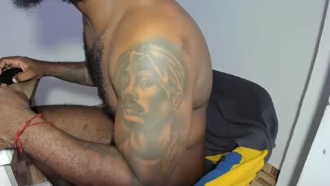 Snapshot of freedom_24 chatting on 11/26/25, 03:02 shakur online show from 11/26/25, 03:02