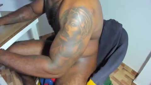 Snapshot of freedom_24 chatting on 12/14/25, 08:24 shakur online show from 12/14/25, 08:24