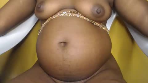 Snapshot of freelady1011 chatting on 01/31/26, 07:11 babyyo online show from 01/31/26, 07:11