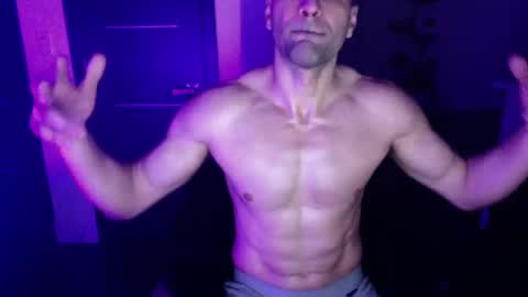 Snapshot of freesoulmovement chatting on 01/04/25, 06:52 jasmineandaladin69 online show from 01/04/25, 06:52