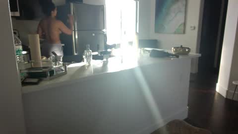 Snapshot of freesoulmovement chatting on 01/06/25, 10:58 jasmineandaladin69 online show from 01/06/25, 10:58