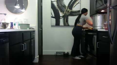 Snapshot of freesoulmovement chatting on 01/27/25, 10:49 jasmineandaladin69 online show from 01/27/25, 10:49