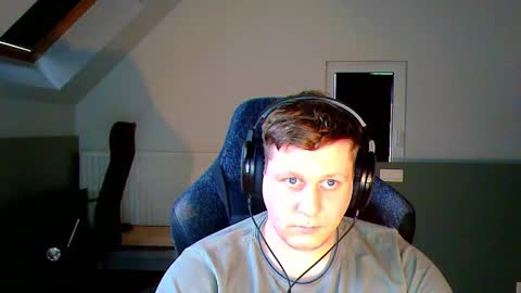 French fries online show from 11/23/25, 02:06