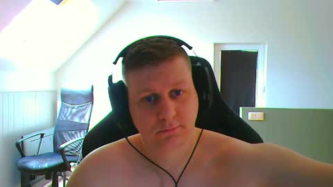 French fries online show from 04/05/26, 01:52