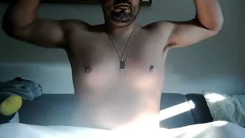 Snapshot of frenchhard0000 chatting on 03/06/25, 07:36 Horny french hard online show from 03/06/25, 07:36