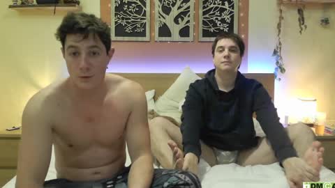 Snapshot of frenchhornybibs chatting on 01/31/25, 09:26 French Horny Bibs online show from 01/31/25, 09:26