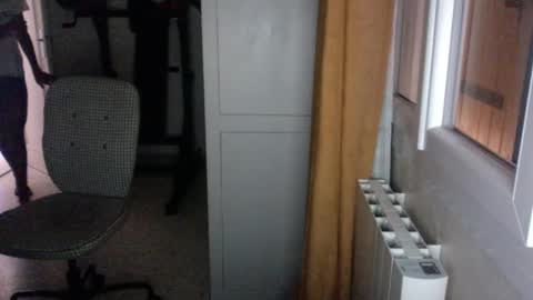 Snapshot of frenchie_bbc chatting on 02/16/25, 10:43 Trezaza online show from 02/16/25, 10:43