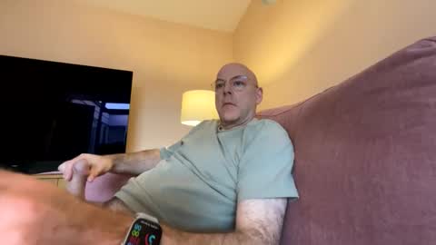 Snapshot of freshfromthepump chatting on 10/28/25, 03:14 freshfromthepump online show from 10/28/25, 03:14