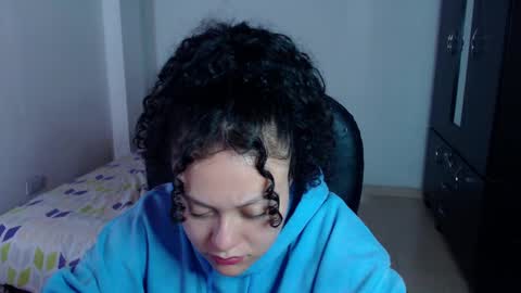 Snapshot of freud_x_louise1 chatting on 01/13/25, 03:34 Louise  online show from 01/13/25, 03:34