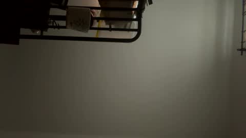 Snapshot of frexx55 chatting on 11/16/25, 07:25 C2C on sale today online show from 11/16/25, 07:25