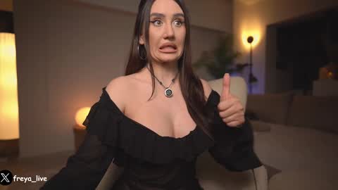 Snapshot of freya_ chatting on 03/01/25, 07:48 Freya online show from 03/01/25, 07:48