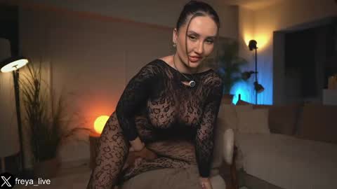Snapshot of freya_ chatting on 04/28/26, 06:57 Freya online show from 04/28/26, 06:57