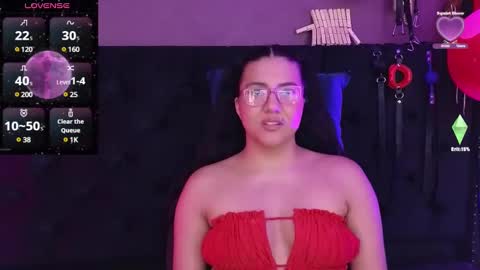 Snapshot of freya_aspen chatting on 02/18/25, 03:21 online show from 02/18/25, 03:21