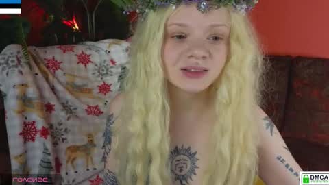 Snapshot of freya_heya chatting on 11/09/25, 02:48 Freya online show from 11/09/25, 02:48