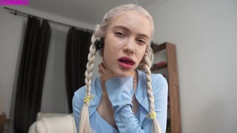 Freya online show from 04/05/26, 07:33