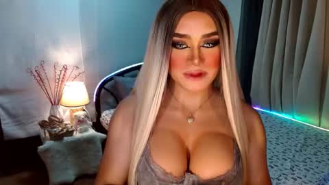Miss Frea  online show from 10/06/25, 11:02