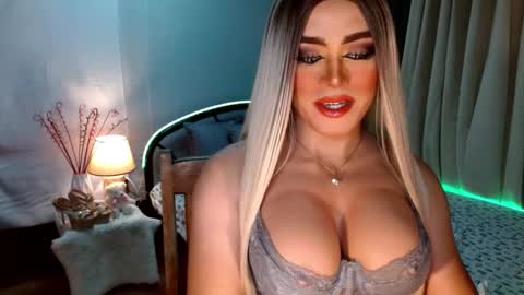 Miss Frea  online show from 10/08/25, 12:30