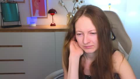 Snapshot of freya_nilsson chatting on 12/11/24, 04:20 Freya online show from 12/11/24, 04:20