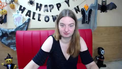 FreyaDak online show from 11/02/25, 06:05