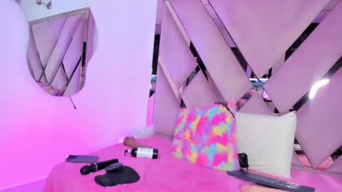 Freyaht online show from 01/28/25, 12:22