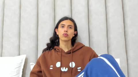 FreyaMoller  online show from 03/05/26, 06:48