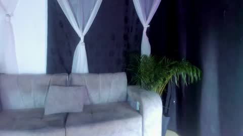 aura online show from 11/16/25, 03:34