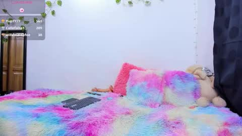 Freyja Rouse online show from 11/28/25, 10:34