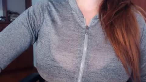 Snapshot of freyjashine_x chatting on 07/06/26, 11:07 FREYJA LOREN online show from 07/06/26, 11:07