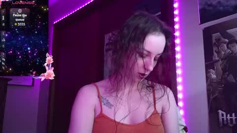 FreyaTheGemini online show from 10/01/25, 02:39