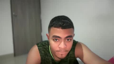 Snapshot of freyva_ chatting on 01/27/25, 01:37 freyva_ online show from 01/27/25, 01:37