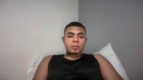 Snapshot of freyva_ chatting on 02/15/25, 03:42 freyva_ online show from 02/15/25, 03:42