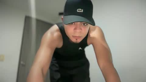 Snapshot of freyva_ chatting on 02/28/25, 04:10 freyva_ online show from 02/28/25, 04:10