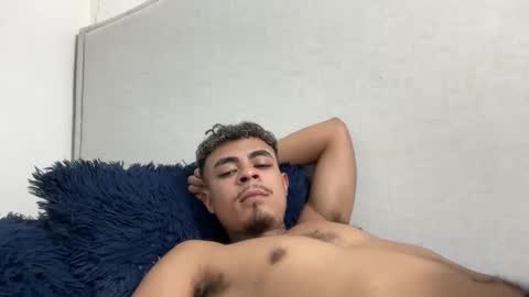 Snapshot of freyva_ chatting on 09/24/25, 02:37 freyva_ online show from 09/24/25, 02:37