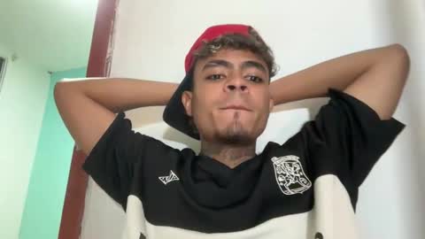 Snapshot of freyva_ chatting on 11/28/25, 08:39 freyva_ online show from 11/28/25, 08:39