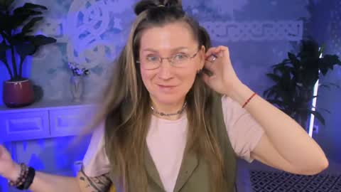 Snapshot of fridatander chatting on 02/07/25, 02:37 Frida Tander online show from 02/07/25, 02:37