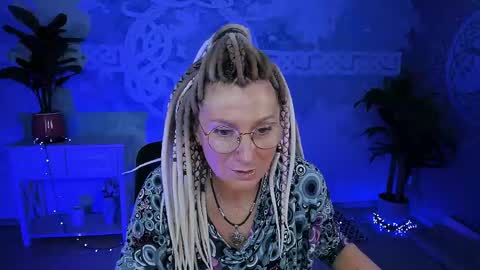 Frida Tander online show from 04/18/26, 05:22