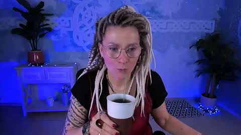 Frida Tander online show from 04/26/26, 05:16