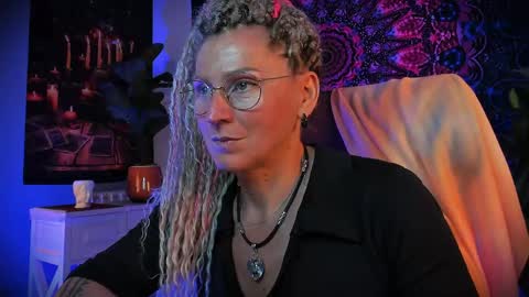 Frida Tander online show from 06/05/26, 05:36