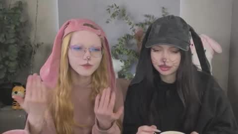 friend_zone_ online show from 04/07/26, 01:11