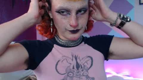 Snapshot of friskyflowers chatting on 11/08/25, 08:51 cherry online show from 11/08/25, 08:51