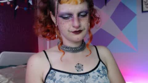 Snapshot of friskyflowers chatting on 11/13/25, 05:50 cherry online show from 11/13/25, 05:50